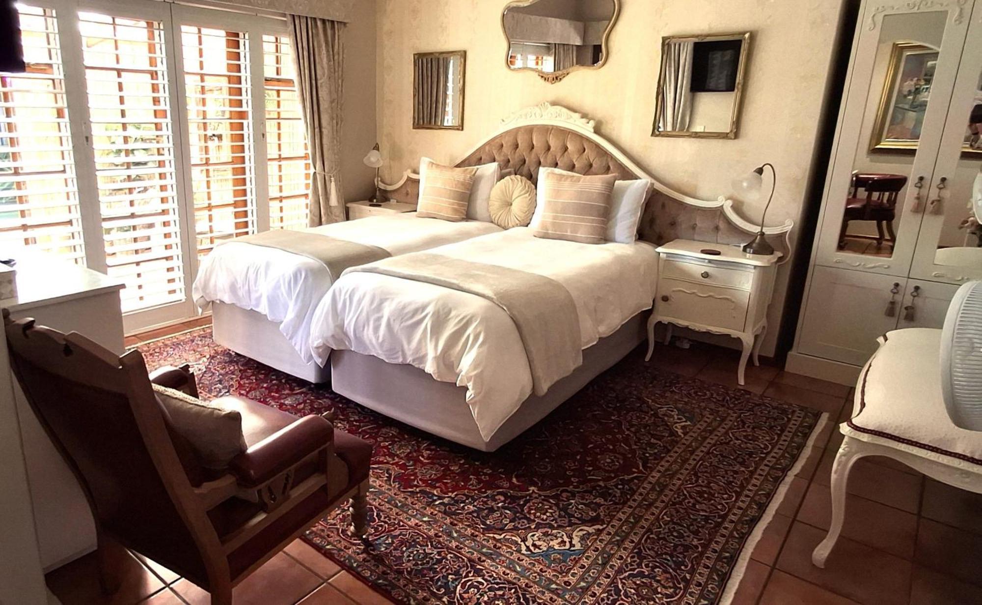 Apartment Meerendal Cottage-affordable Luxury-private Garden With Pool & Hot Tub